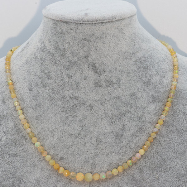 Kette mit echtem Edel Opal, facettiert runde Perlen  4 - 7 mm, 42 - 47 cm